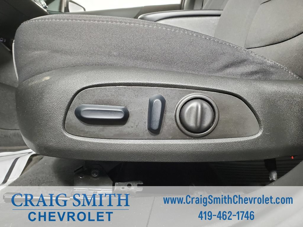 Used 2023 Chevrolet Malibu LT FWD image 9
