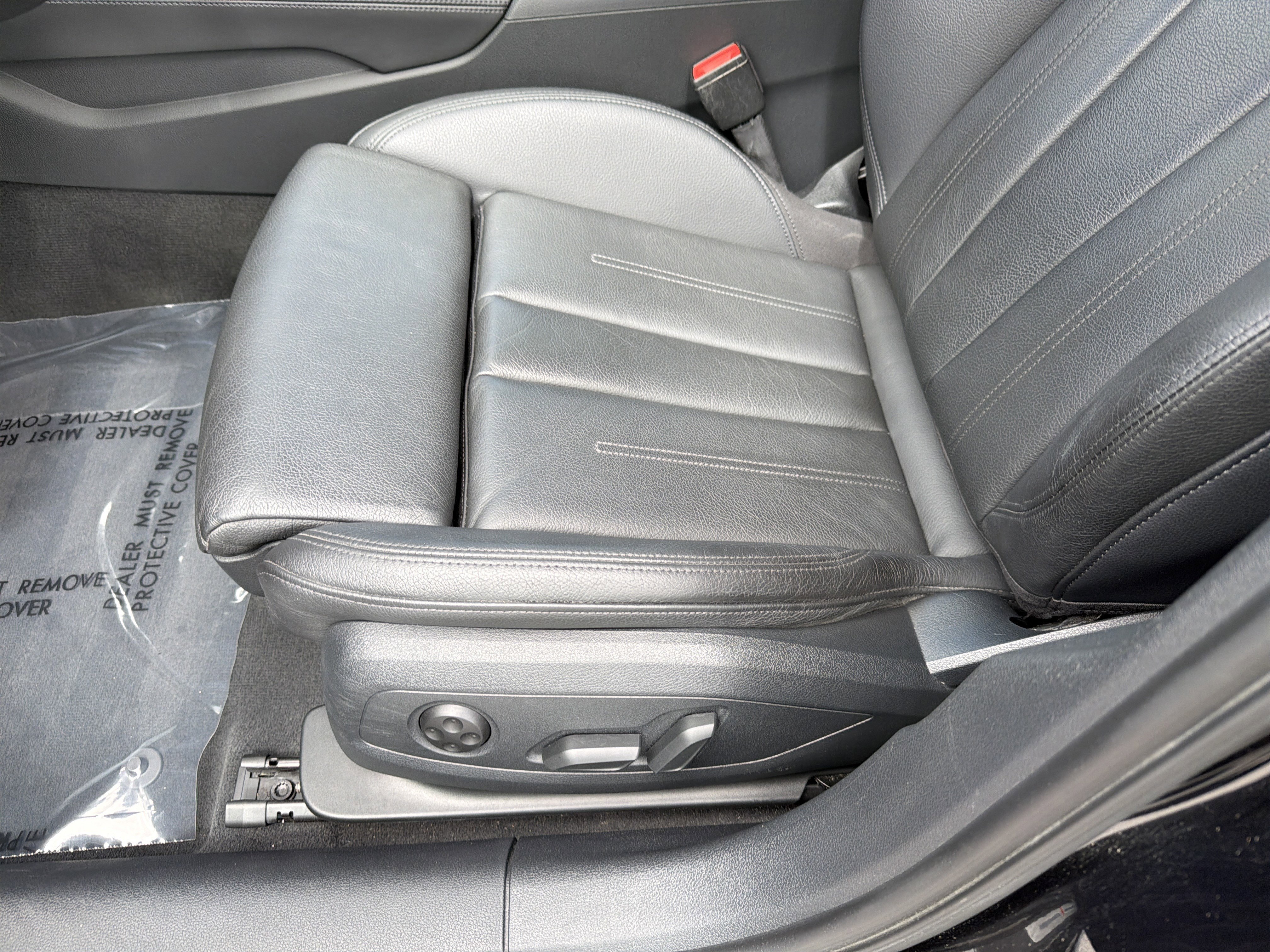 Used 2019 Audi A4 2.0T Premium Plus w/ Premium Plus Package AWD/4WD image 17