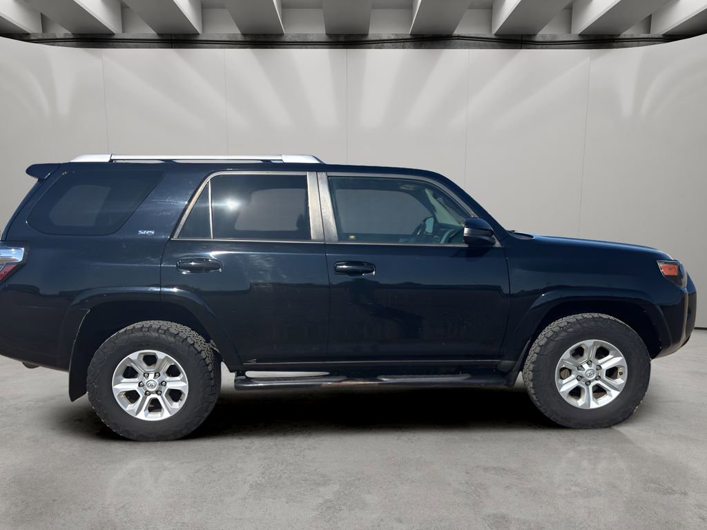 Used 2016 Toyota 4Runner SR5 AWD/4WD image 6