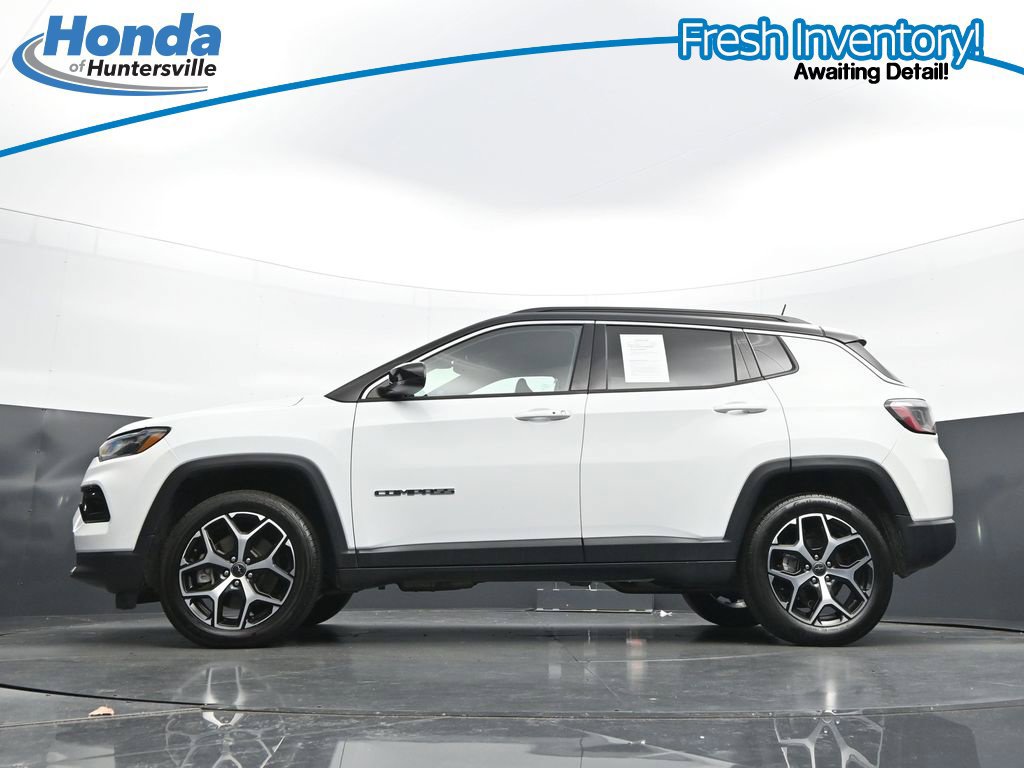 Used 2025 Jeep Compass Limited AWD/4WD image 30