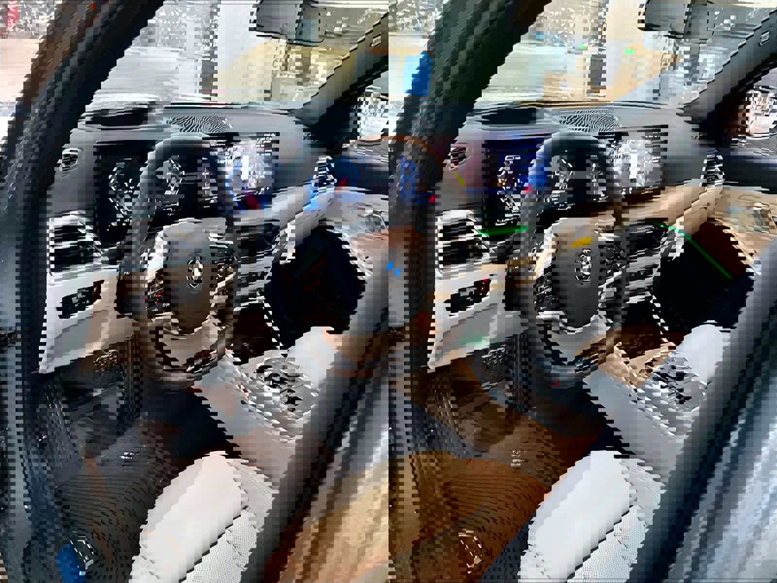 Used 2025 BMW 330i Sedan w/ Premium Package RWD image 15