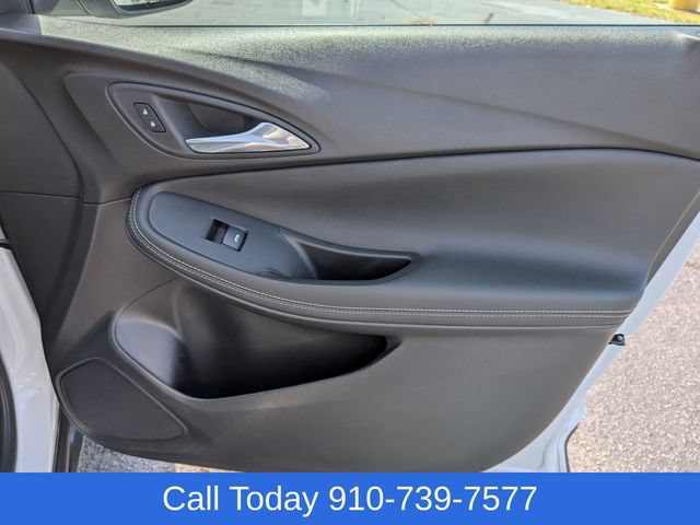 Used 2023 Buick Encore GX Essence w/ Experience Buick Package FWD image 33