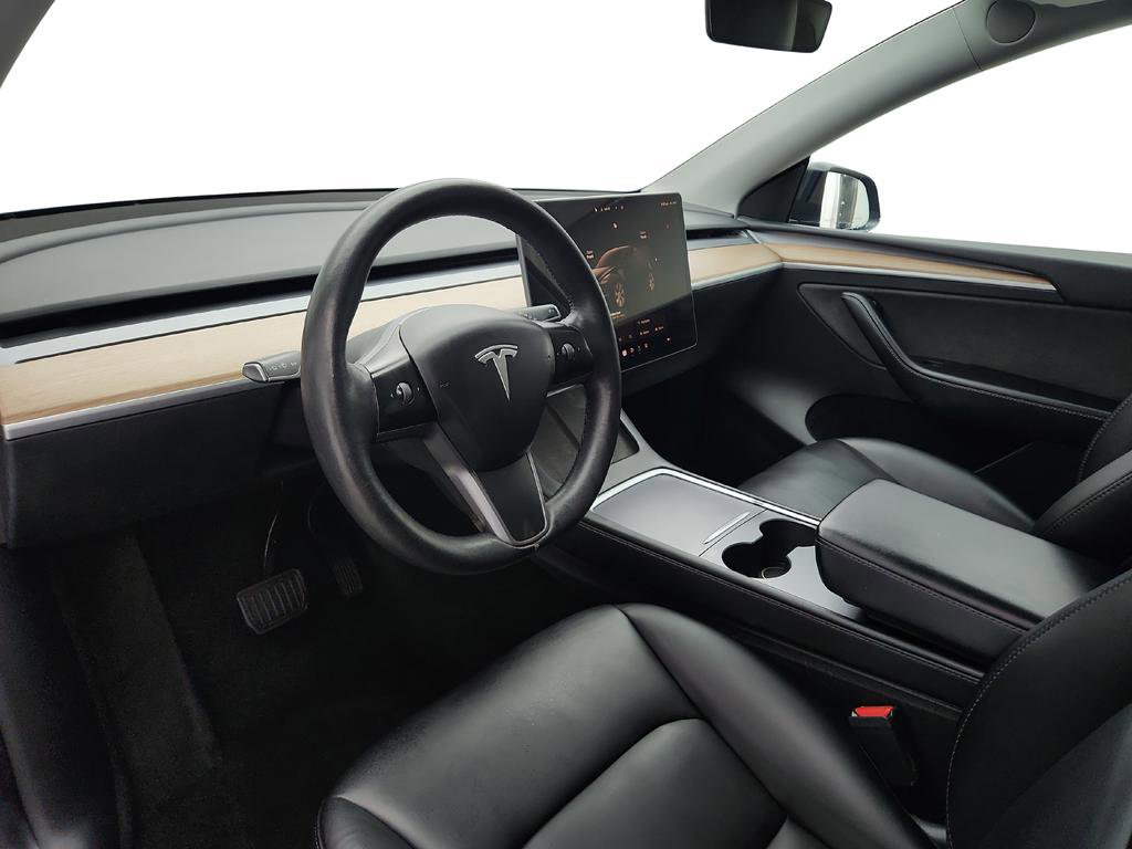 Used 2023 Tesla Model Y Long Range image 10