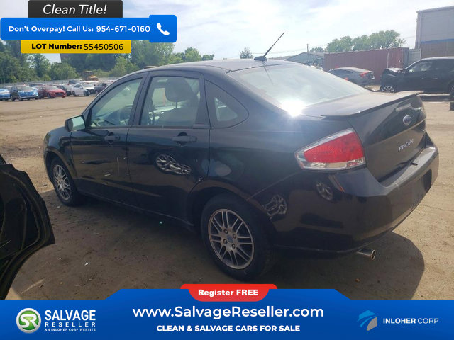 Used 2011 Ford Focus SE w/ Sedan SE Appearance Pkg FWD image 3