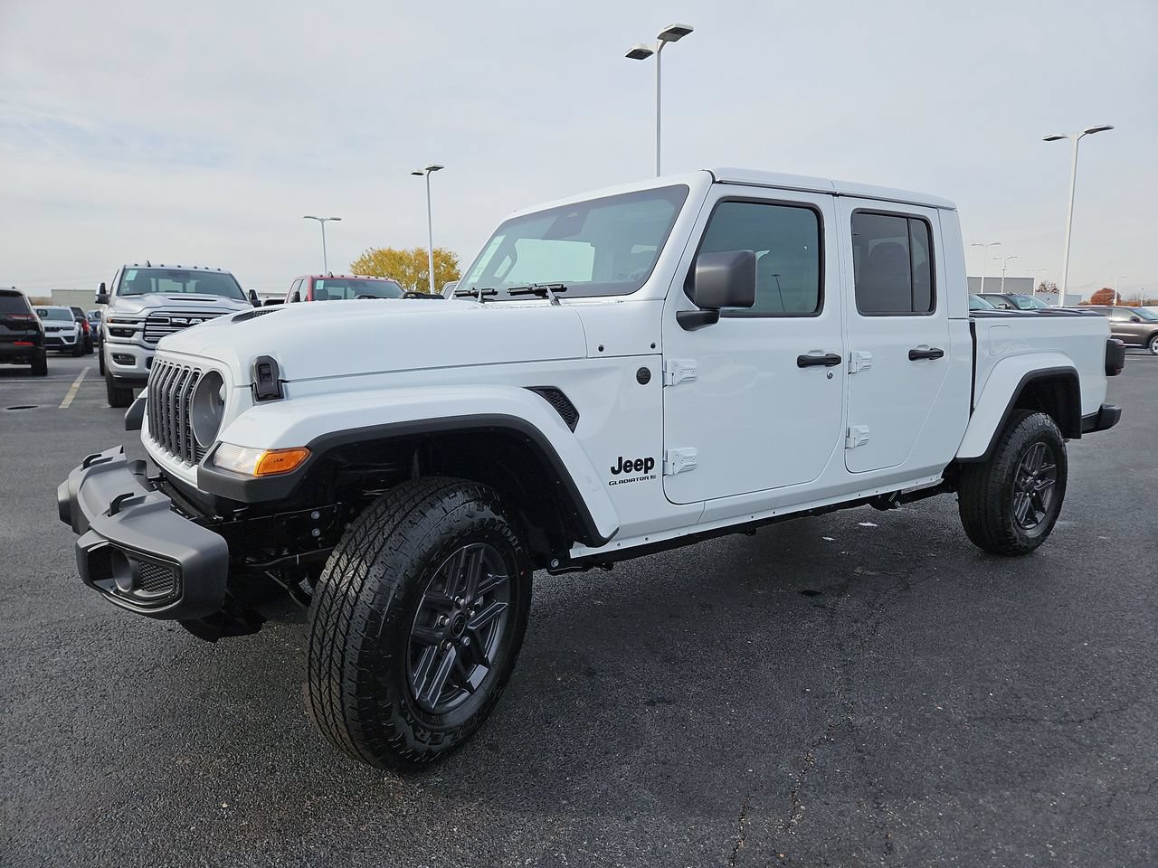 New 2026 Jeep Gladiator Sport AWD/4WD image 3