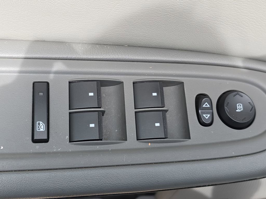 Used 2015 GMC Acadia SLT w/ Open Road Package image 28