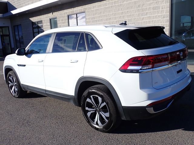Used 2024 Volkswagen Atlas Cross Sport SE image 3