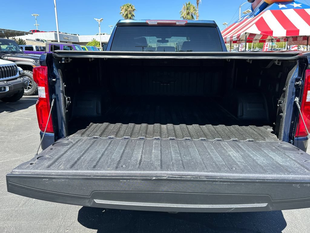 Used 2021 Chevrolet Silverado 1500 LT Trail Boss w/ Bed Protection Package AWD/4WD image 18