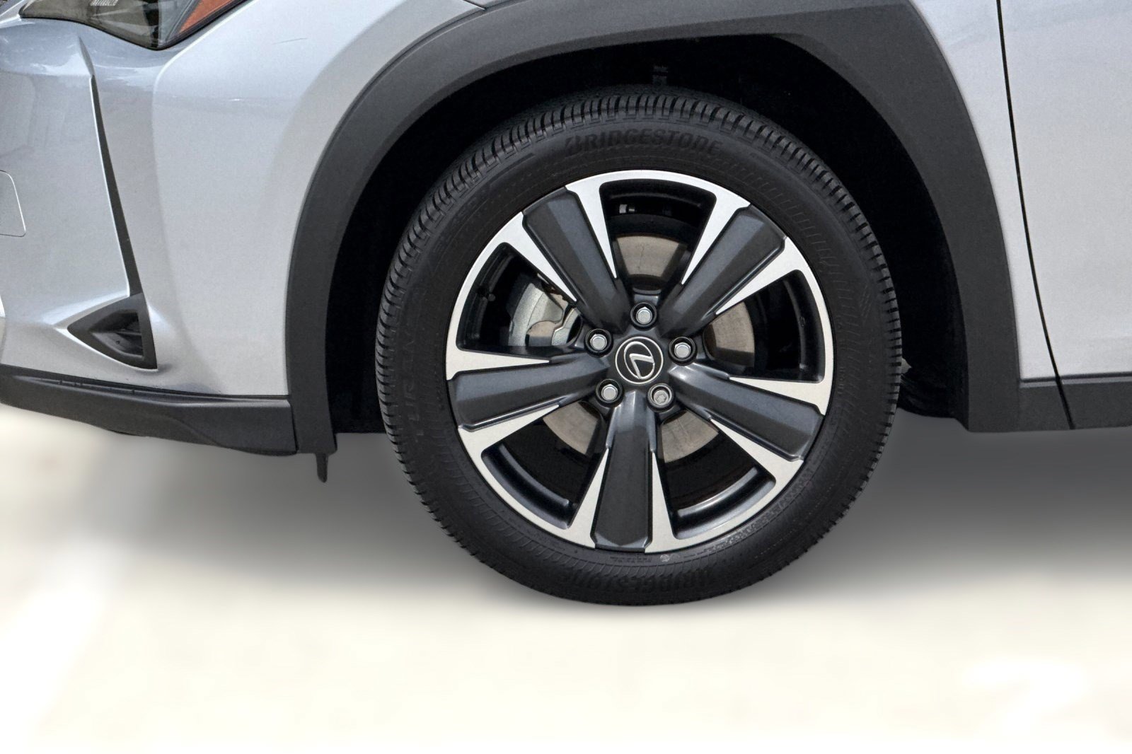 Certified 2025 Lexus UX 300h FWD w/ Accessory Package (Z2) image 13