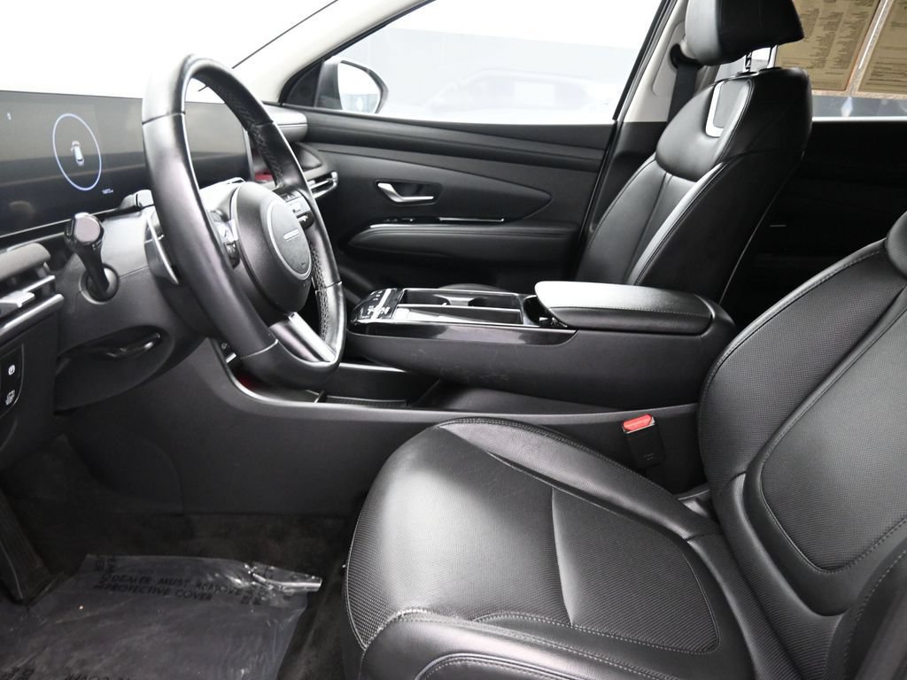 Used 2025 Hyundai Tucson Limited AWD/4WD image 9