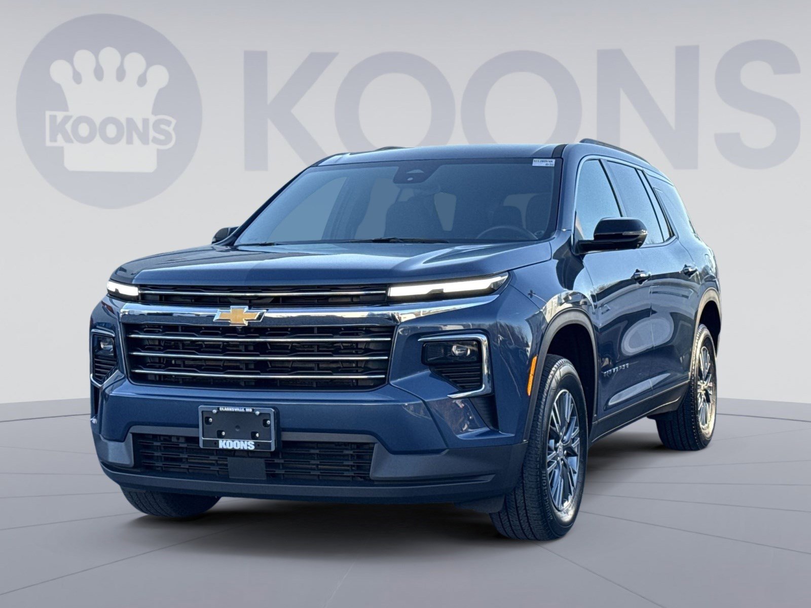 Used 2024 Chevrolet Traverse LT