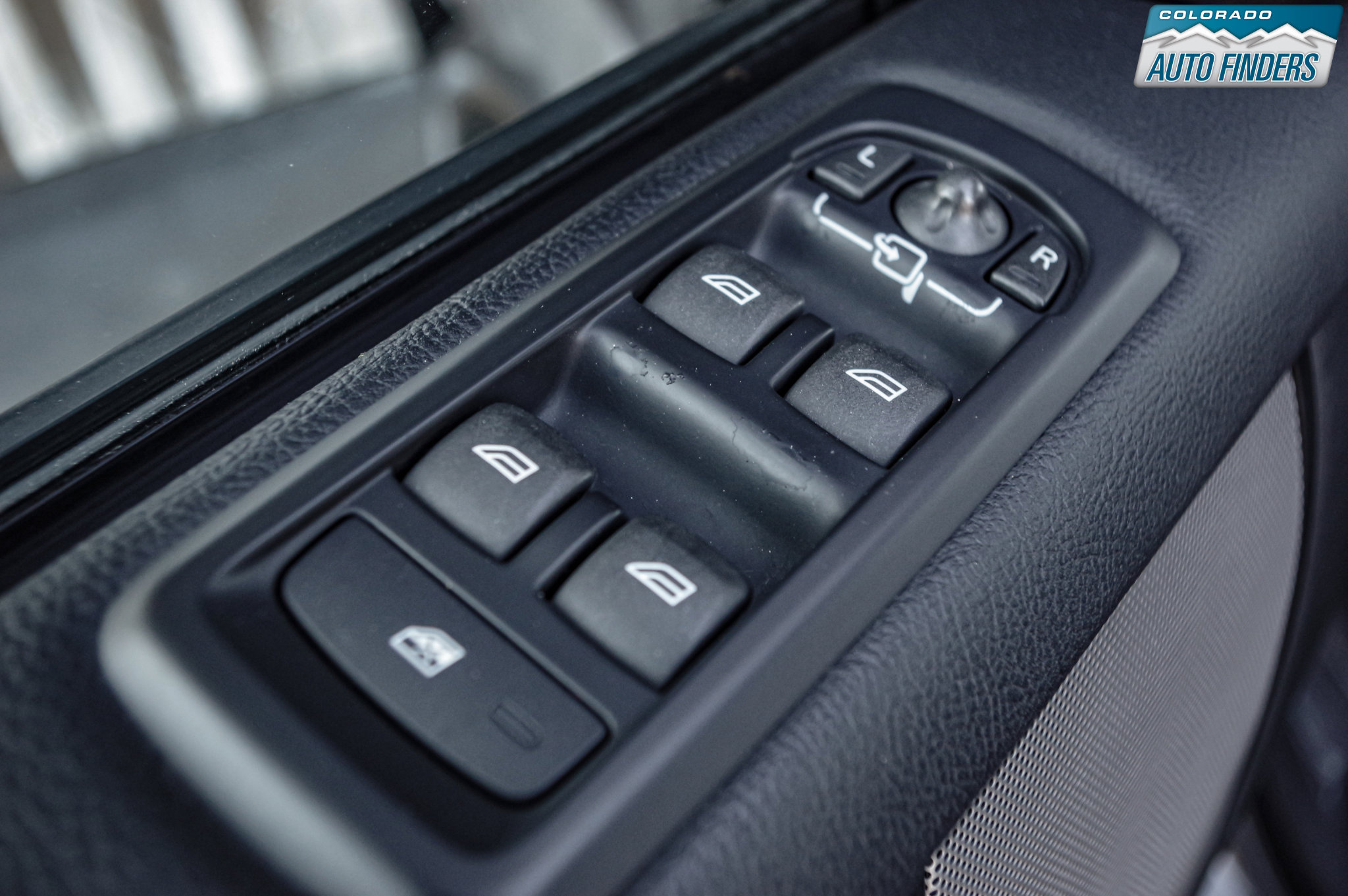 Used 2016 Land Rover LR4 HSE image 11