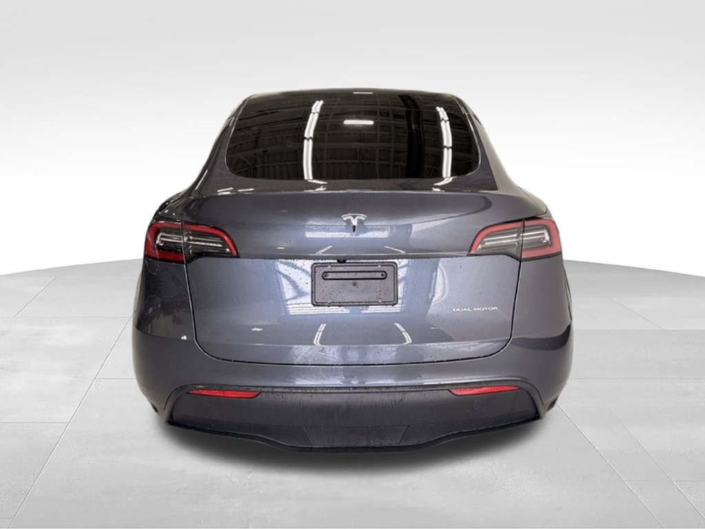 Used 2023 Tesla Model Y Long Range AWD/4WD image 4