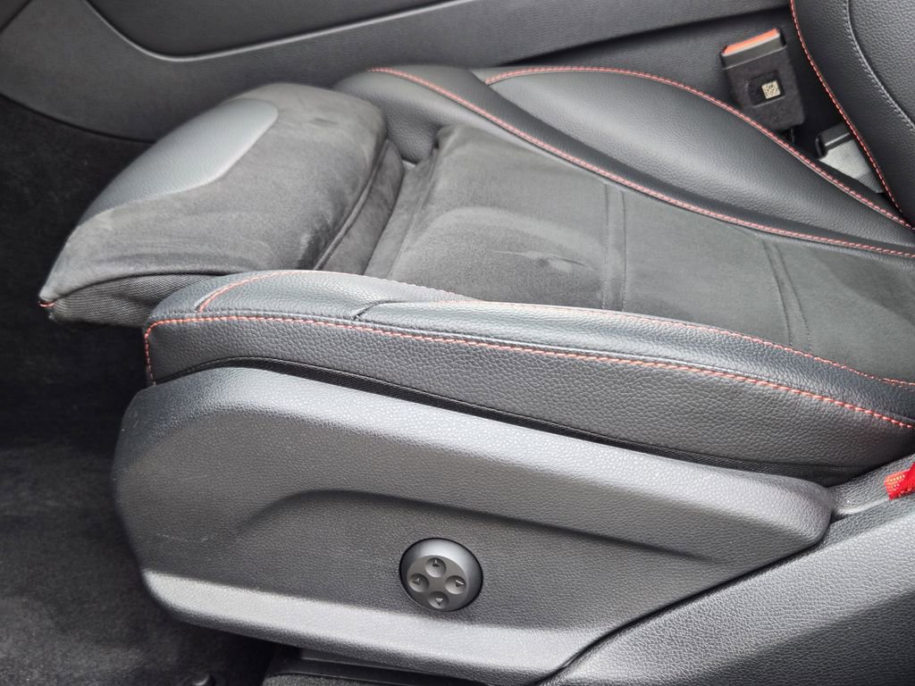 Used 2023 Mercedes-Benz GLC 43 AMG 4MATIC Coupe image 32