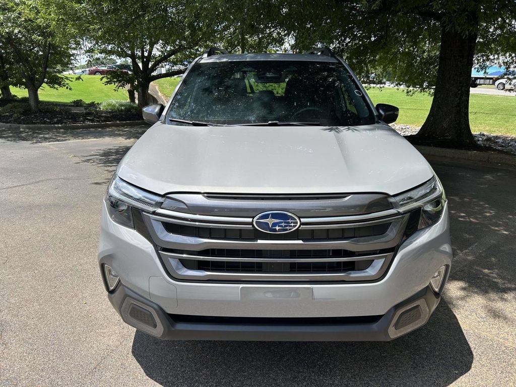 Used 2025 Subaru Forester Limited w/ Popular Package AWD/4WD image 6