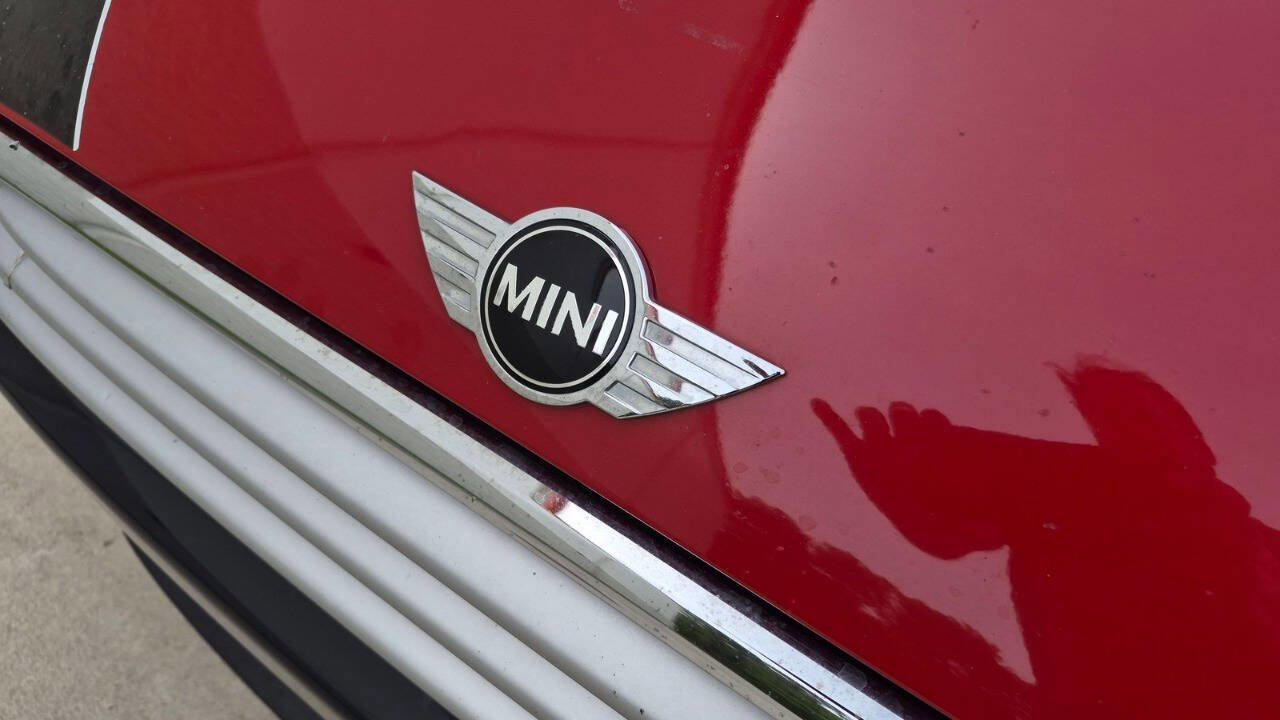 Used 2014 MINI Cooper 2-Door Hardtop image 10