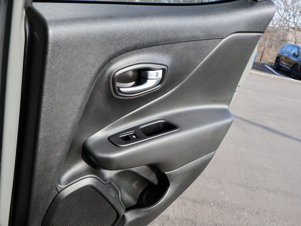 Used 2022 Jeep Renegade Latitude image 14