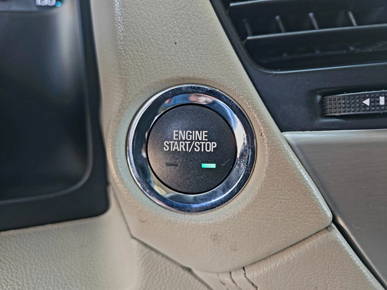 Used 2019 GMC Yukon Denali w/ Denali Ultimate Package image 22