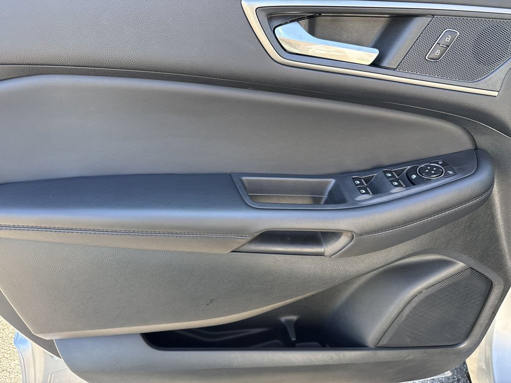 Used 2023 Ford Edge SEL w/ Convenience Package AWD/4WD image 10