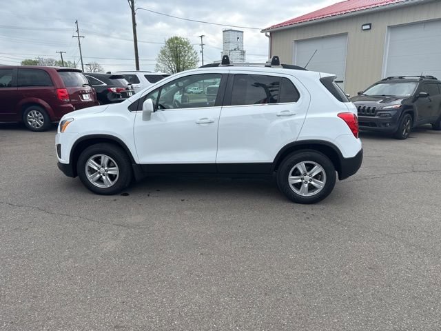 Used 2016 Chevrolet Trax LT w/ LT Convenience Package AWD/4WD image 6