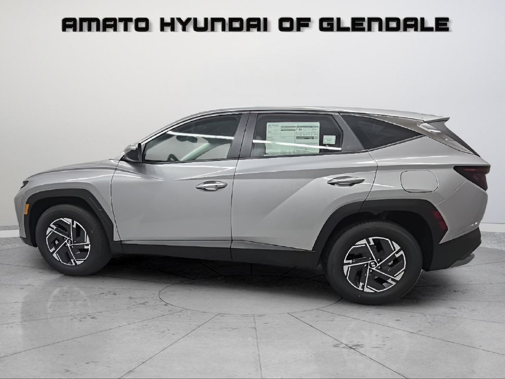 New 2026 Hyundai Tucson Blue SE FWD image 3