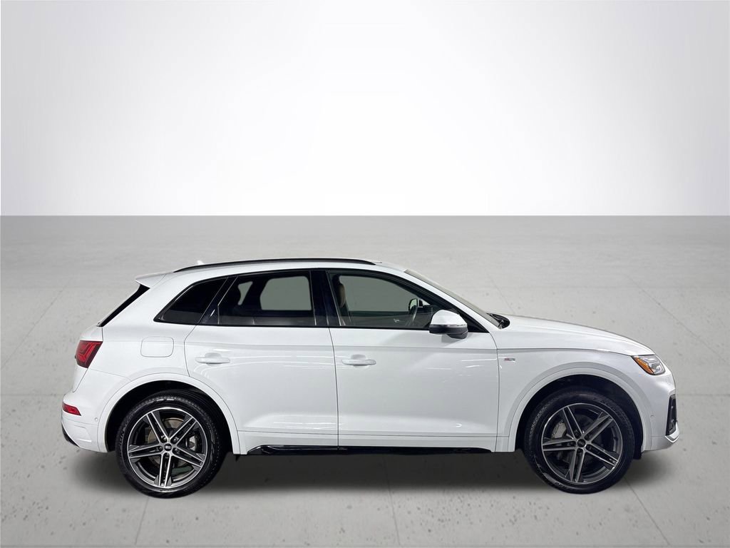Used 2023 Audi Q5 e Prestige w/ Prestige Package image 5