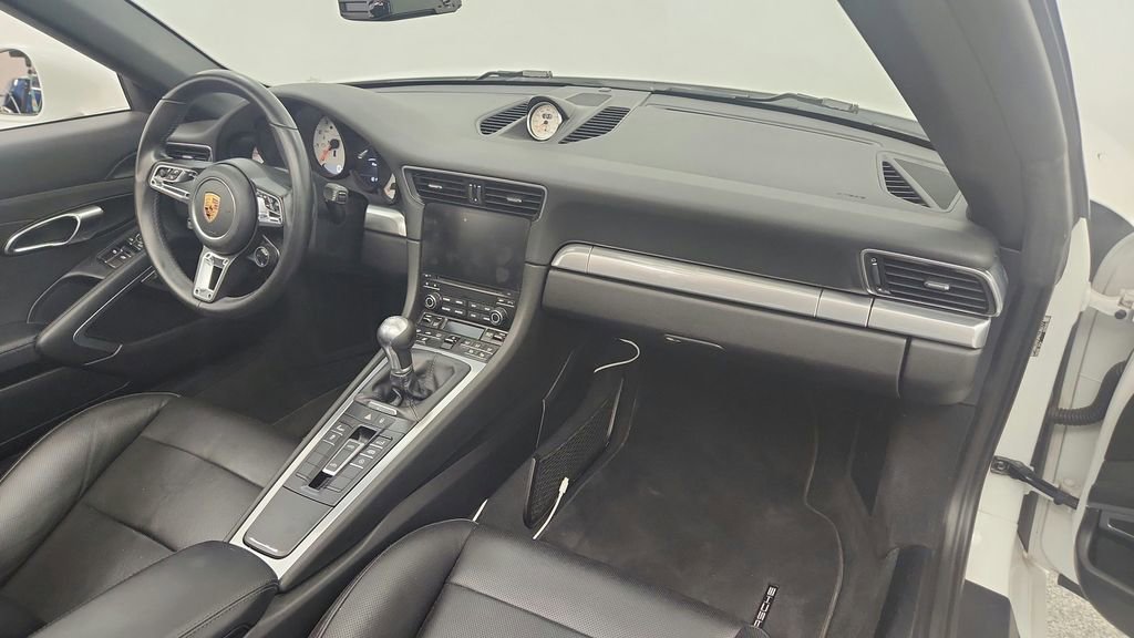 Used 2017 Porsche 911 Targa 4S AWD/4WD image 82