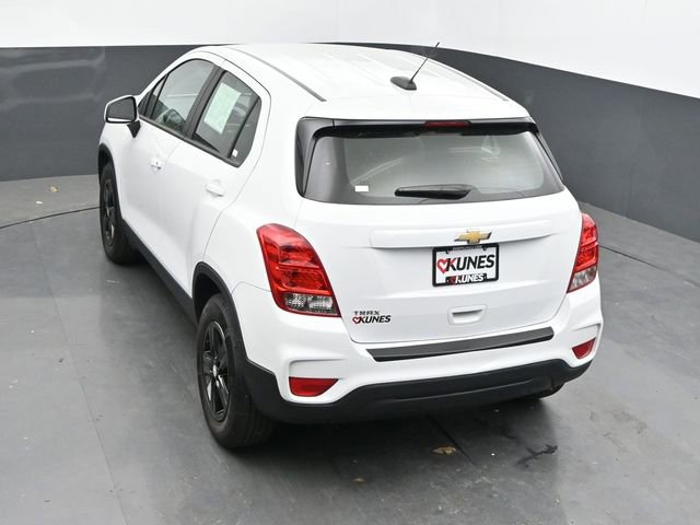 Used 2020 Chevrolet Trax LS FWD image 17