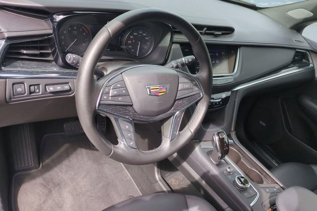 Used 2020 Cadillac XT5 Premium Luxury image 9