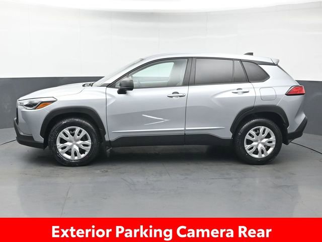 Certified 2022 Toyota Corolla Cross L image 4