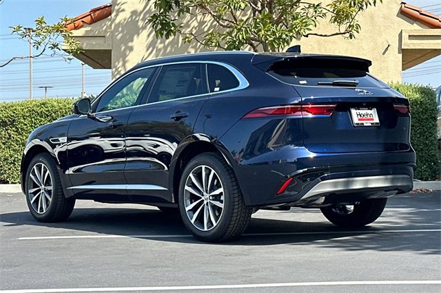 New 2026 Jaguar F-PACE R-Dynamic S image 3