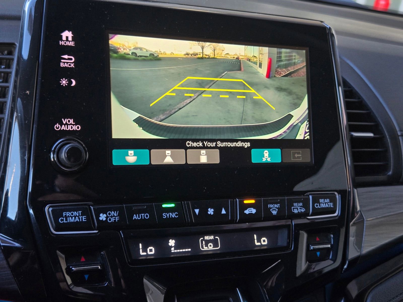 Used 2022 Honda Odyssey Elite image 16