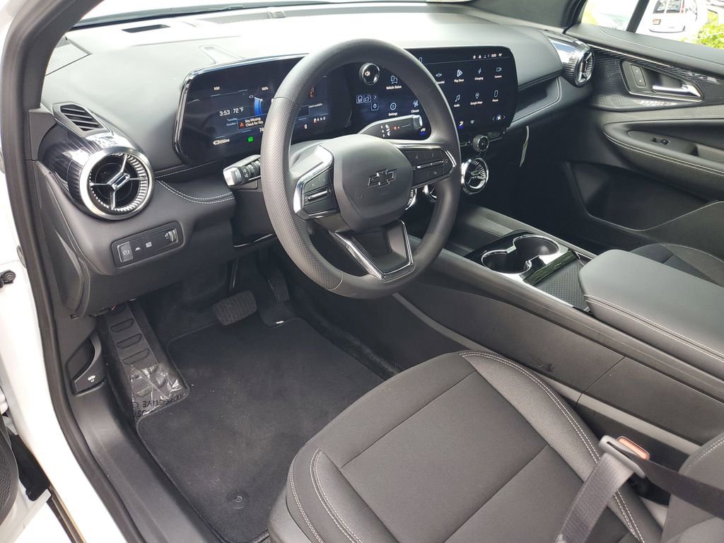 Used 2026 Chevrolet Blazer EV LT w/ Midnight/Sport Edition image 16