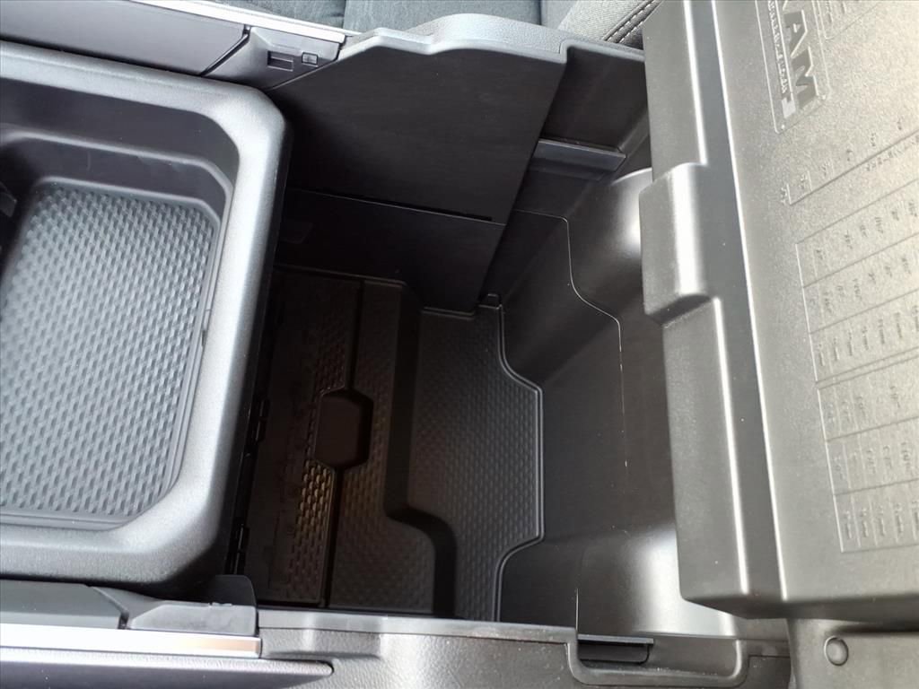 New 2026 RAM 1500 Big Horn w/ Night Edition image 27