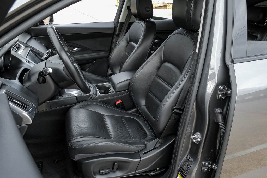 Used 2020 Jaguar E-PACE image 44