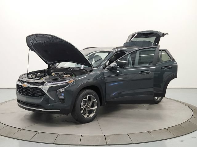 New 2026 Chevrolet Trax LT w/ LT Convenience Package FWD image 11