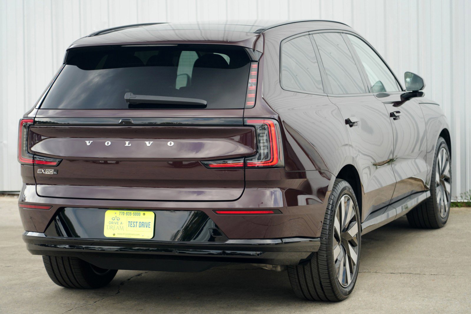 Used 2025 Volvo EX90 Ultra image 55