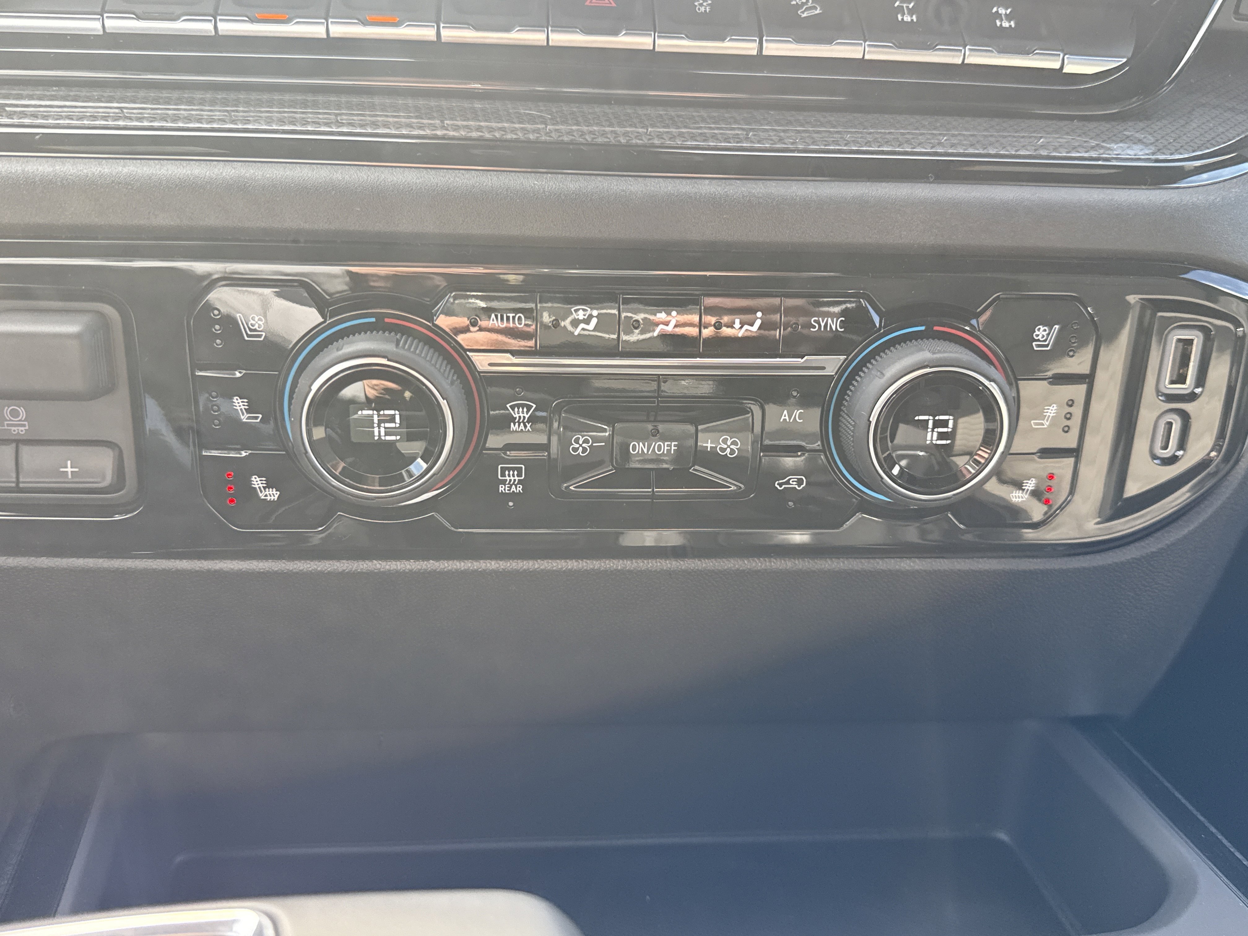 New 2026 Chevrolet Silverado 1500 ZR2 image 28