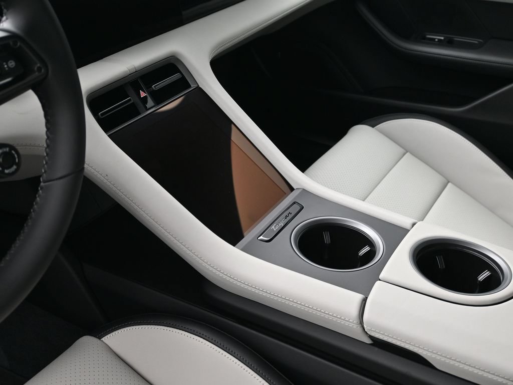 New 2026 Porsche Taycan 4S AWD/4WD image 22