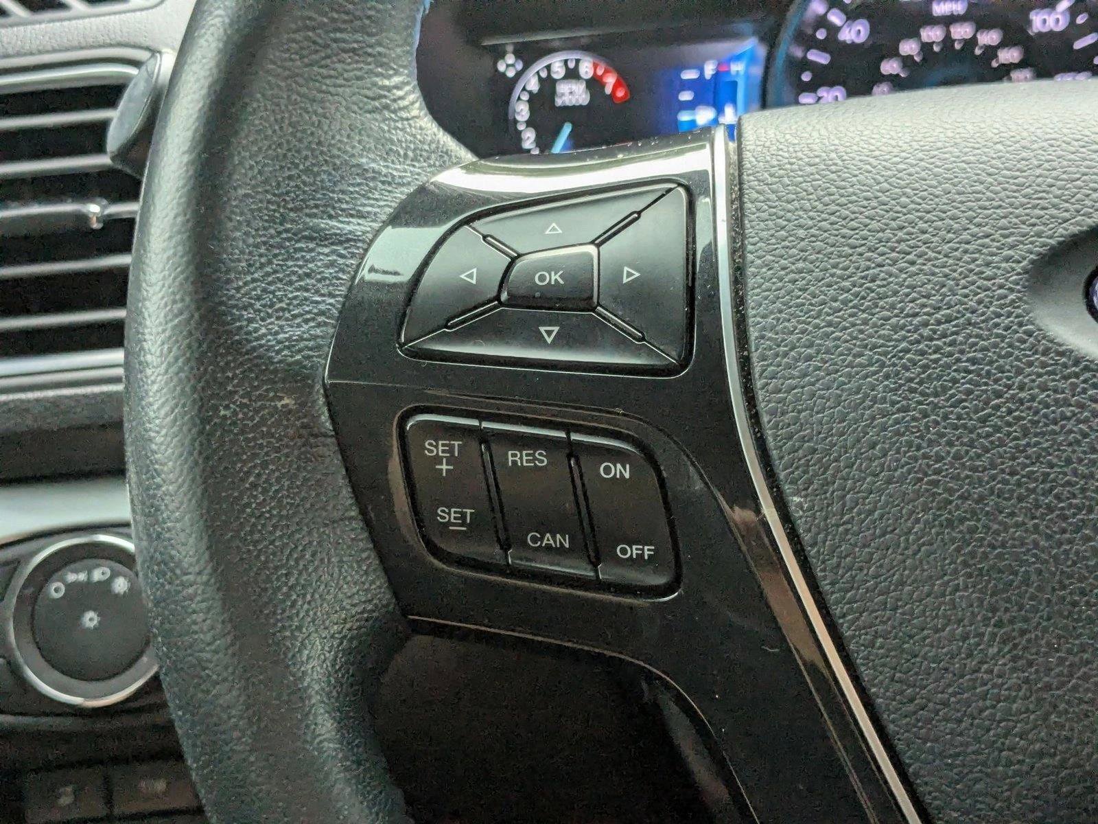 Used 2019 Ford Explorer Limited w/ Class III Trailer Tow Package FWD image 4