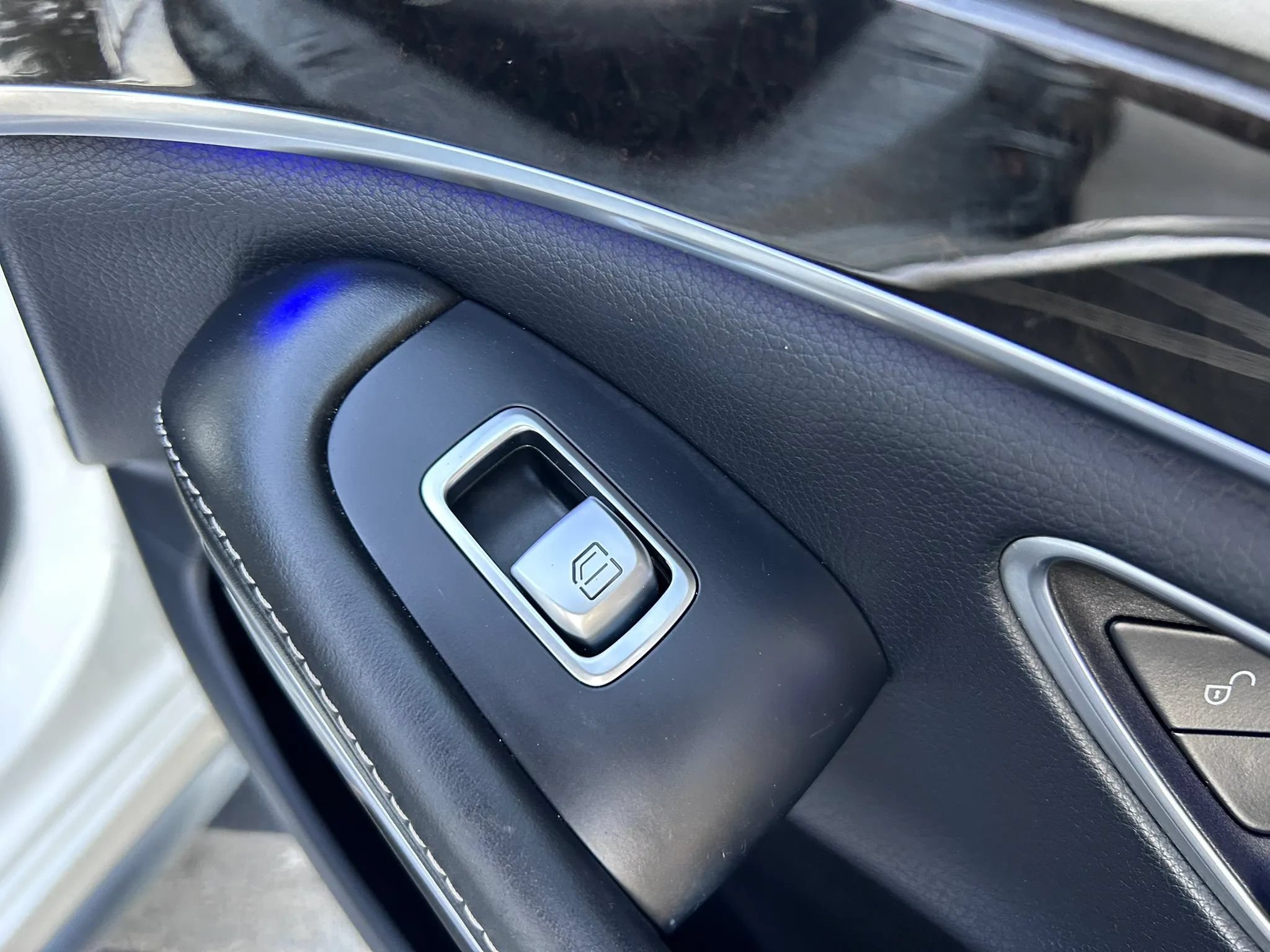 Used 2015 Mercedes-Benz S 63 AMG 4MATIC Sedan image 87