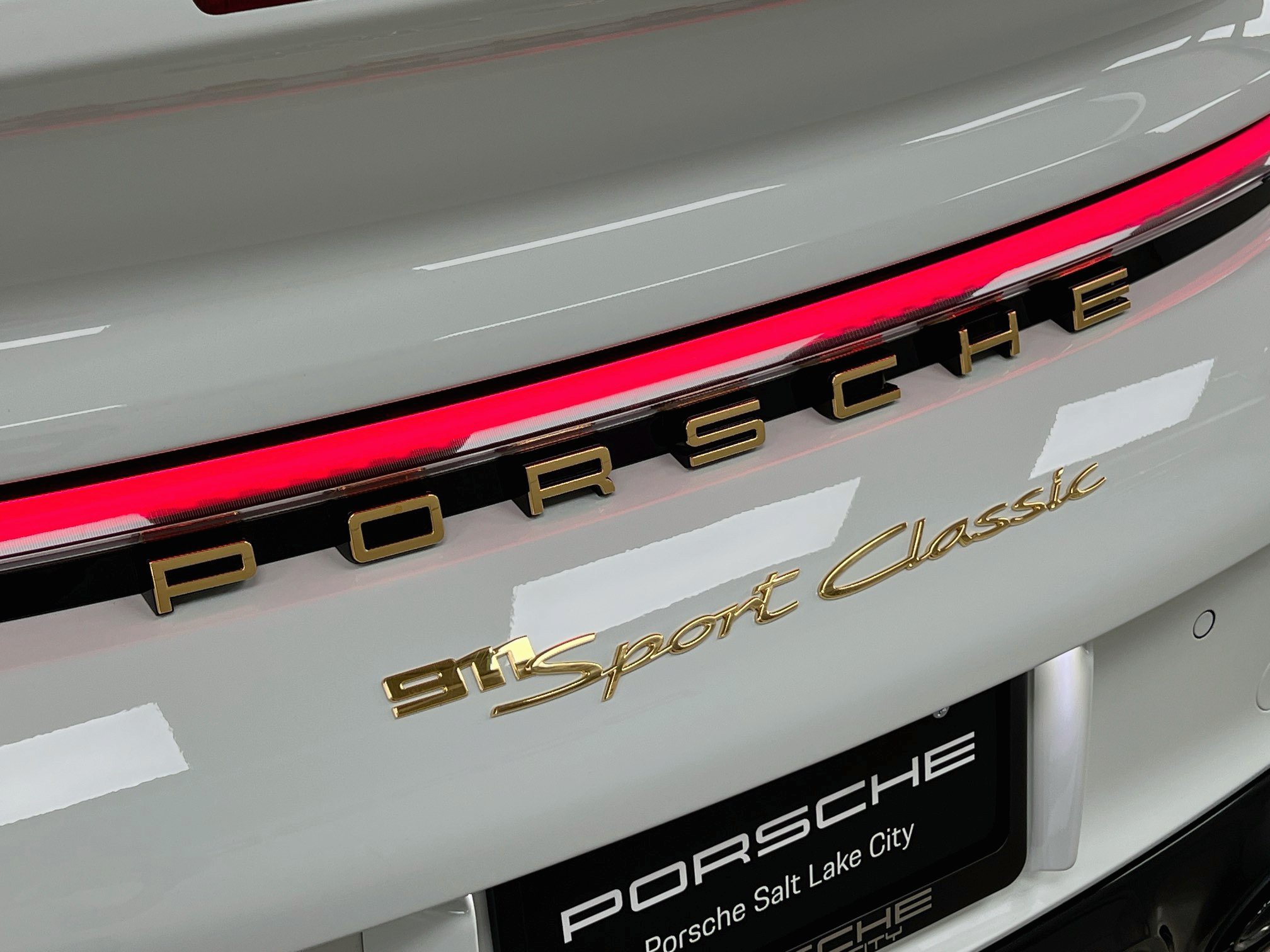 Certified 2023 Porsche 911 Sport Classic RWD image 32