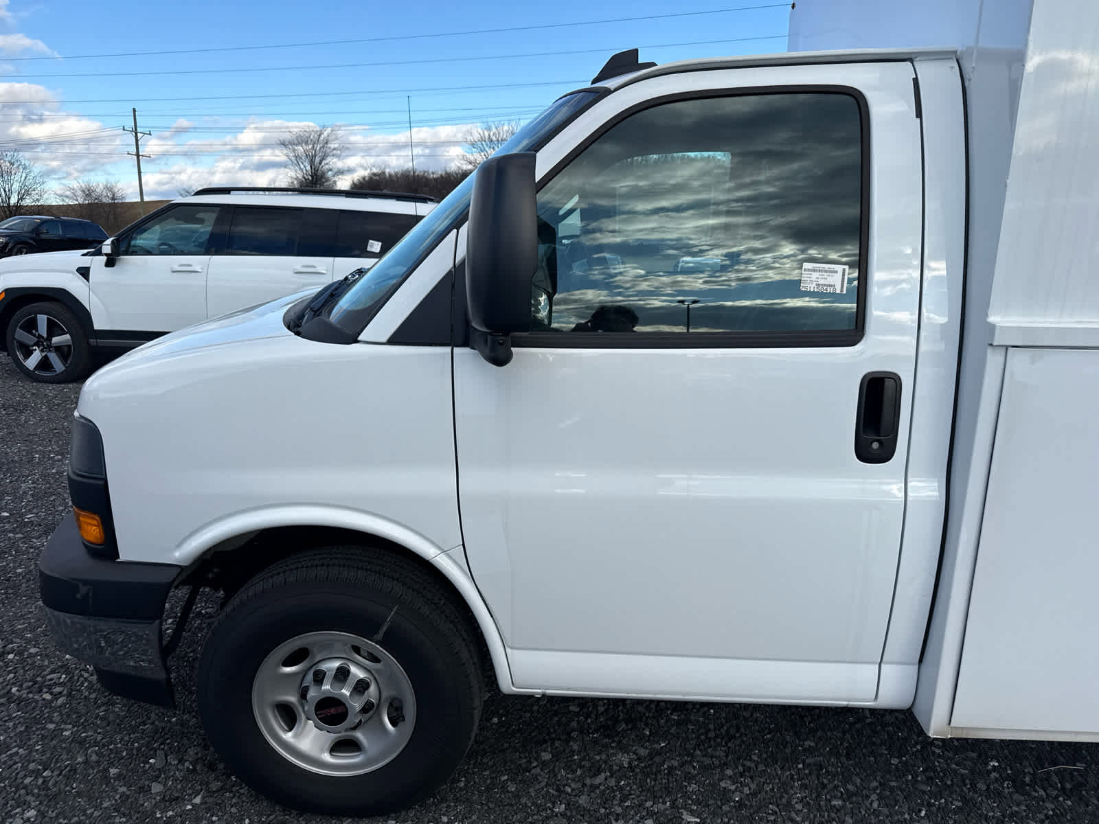 New 2025 GMC Savana 3500 w/ Power Convenience Package RWD video 2