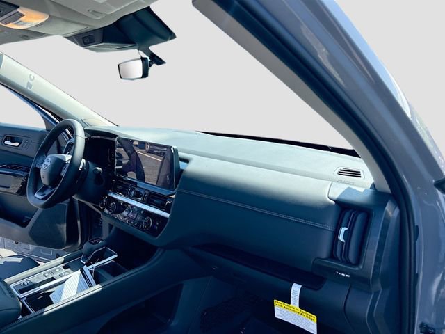 New 2026 Nissan Pathfinder Platinum w/ Accent Package FWD image 26