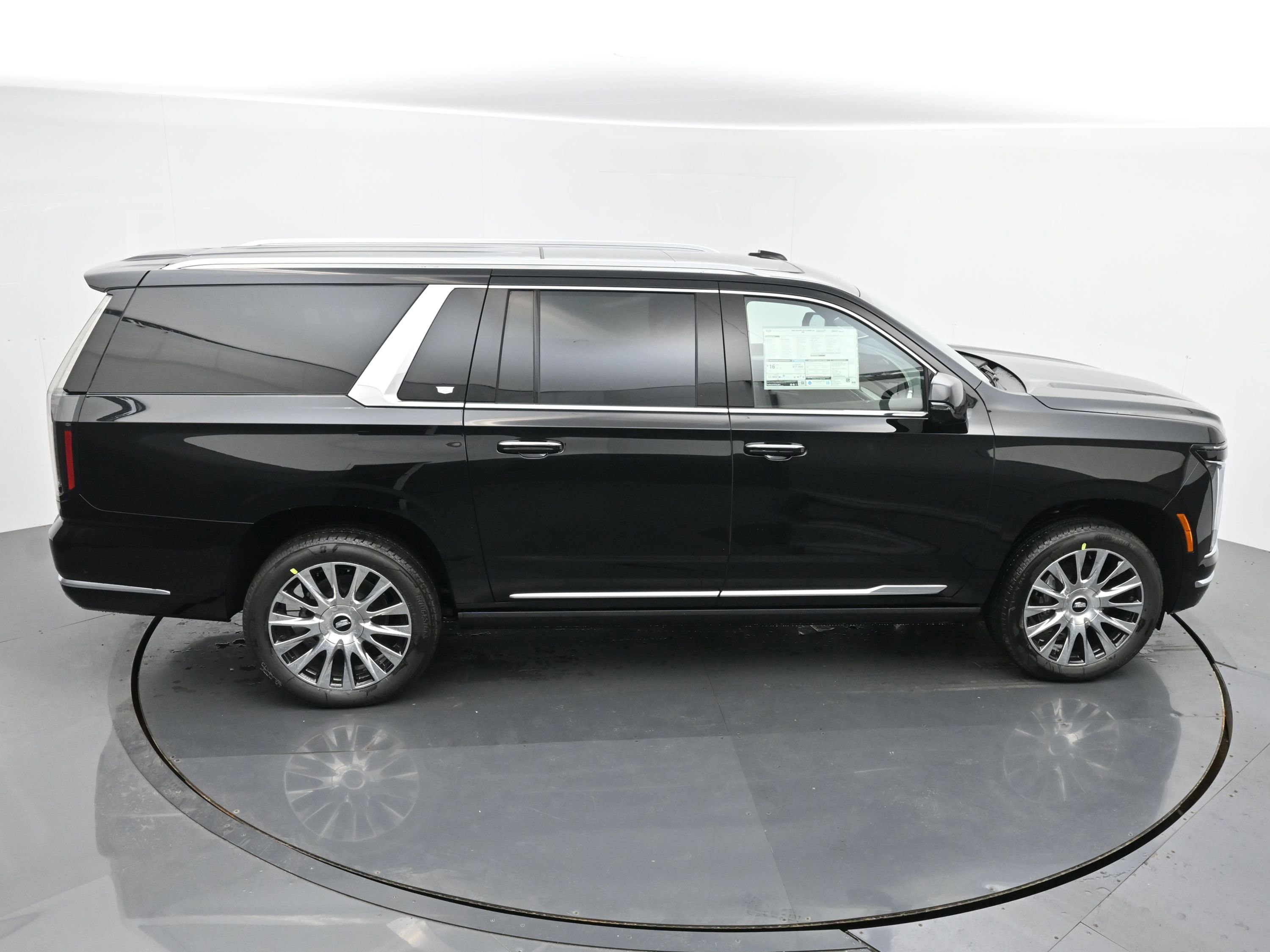 New 2026 Cadillac Escalade ESV Platinum Luxury w/ LPO, Floor Liner Package AWD/4WD image 28