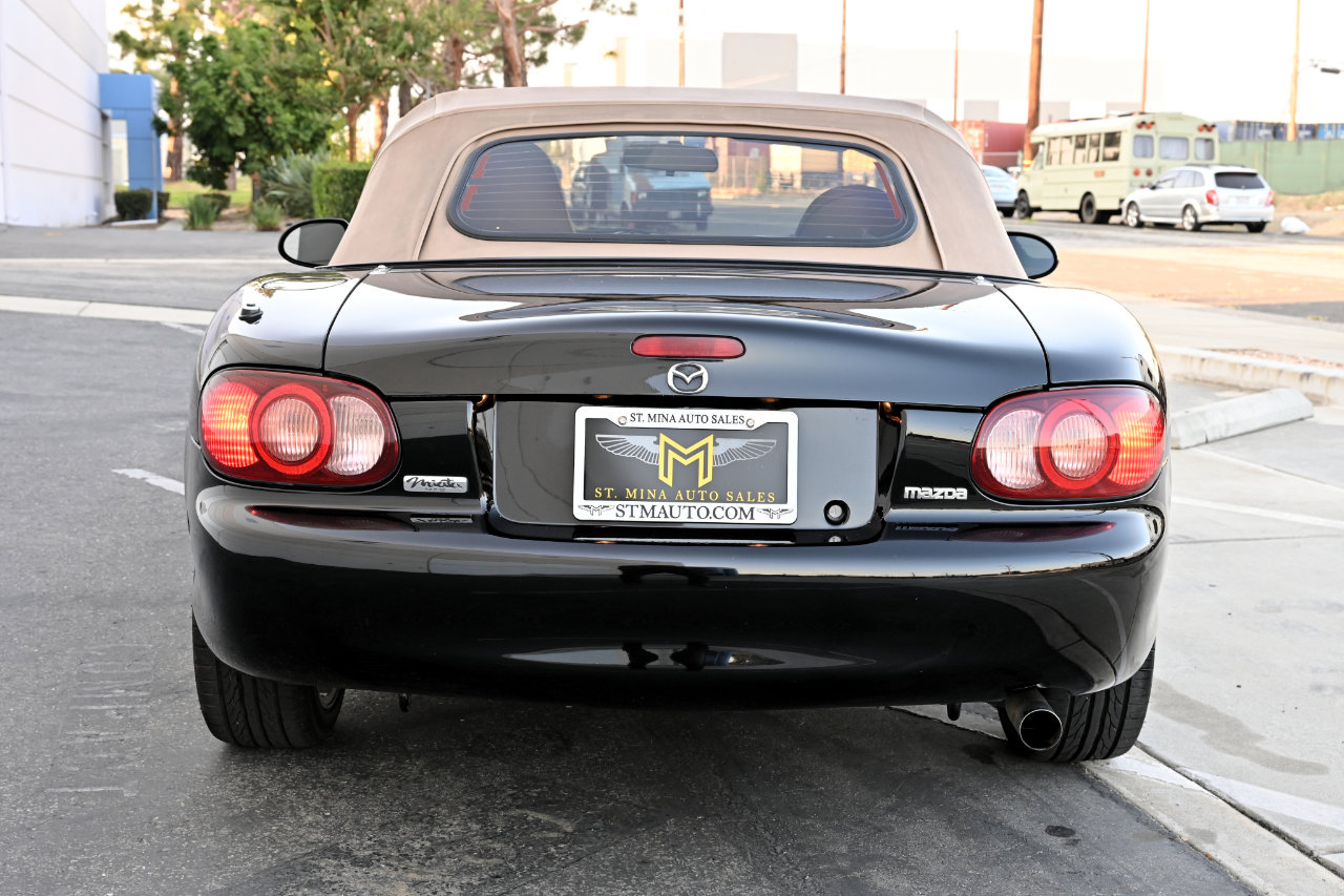 Used 2001 MAZDA MX-5 Miata LS RWD image 8