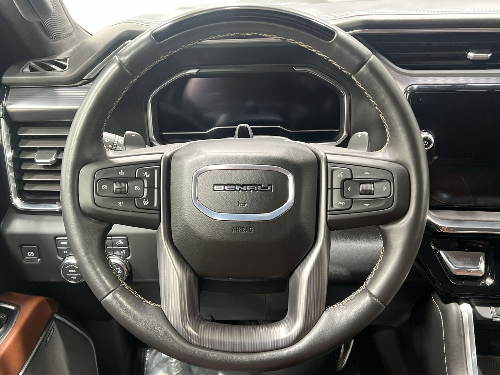 Used 2024 GMC Sierra 1500 Denali Ultimate AWD/4WD image 14