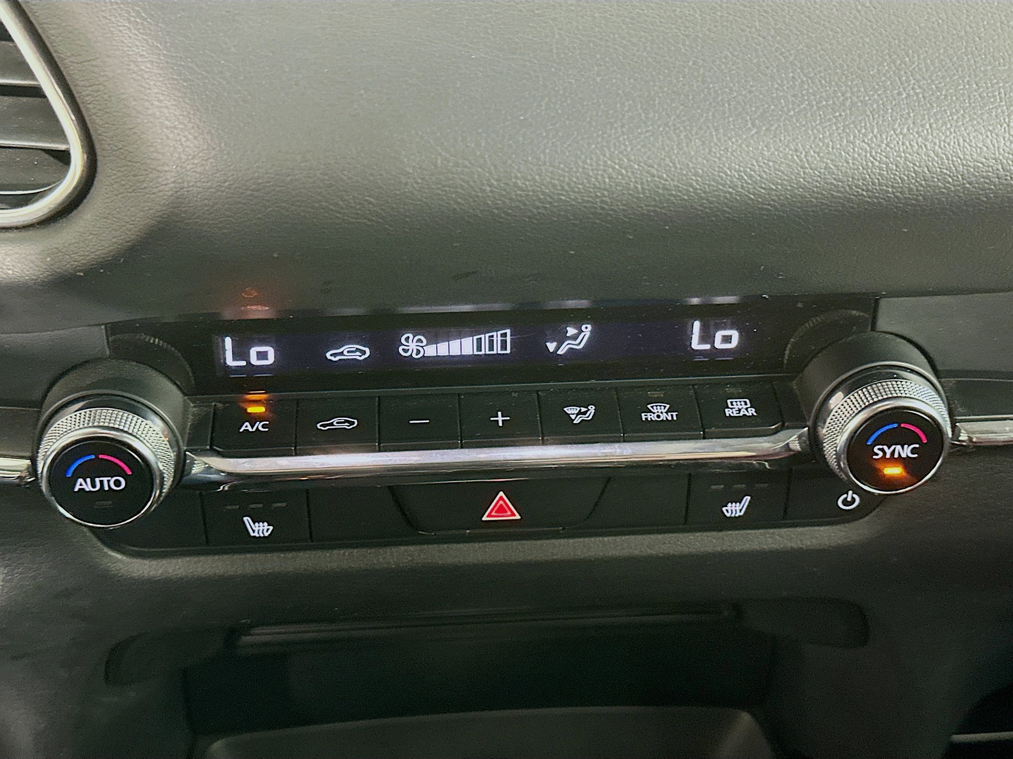 Used 2024 MAZDA CX-30 AWD 2.5 S w/ Preferred Package image 24