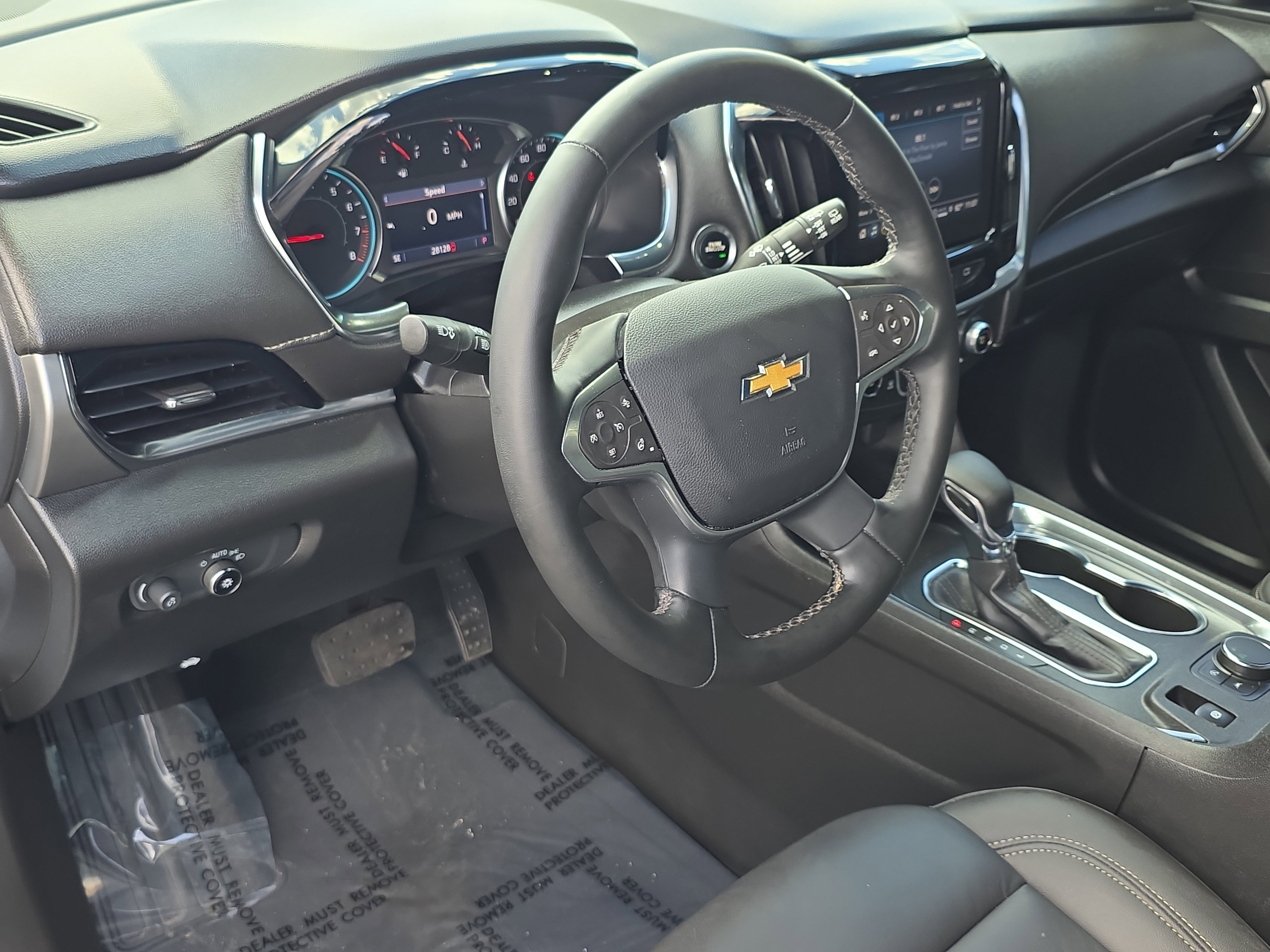 Used 2023 Chevrolet Traverse LT FWD image 24