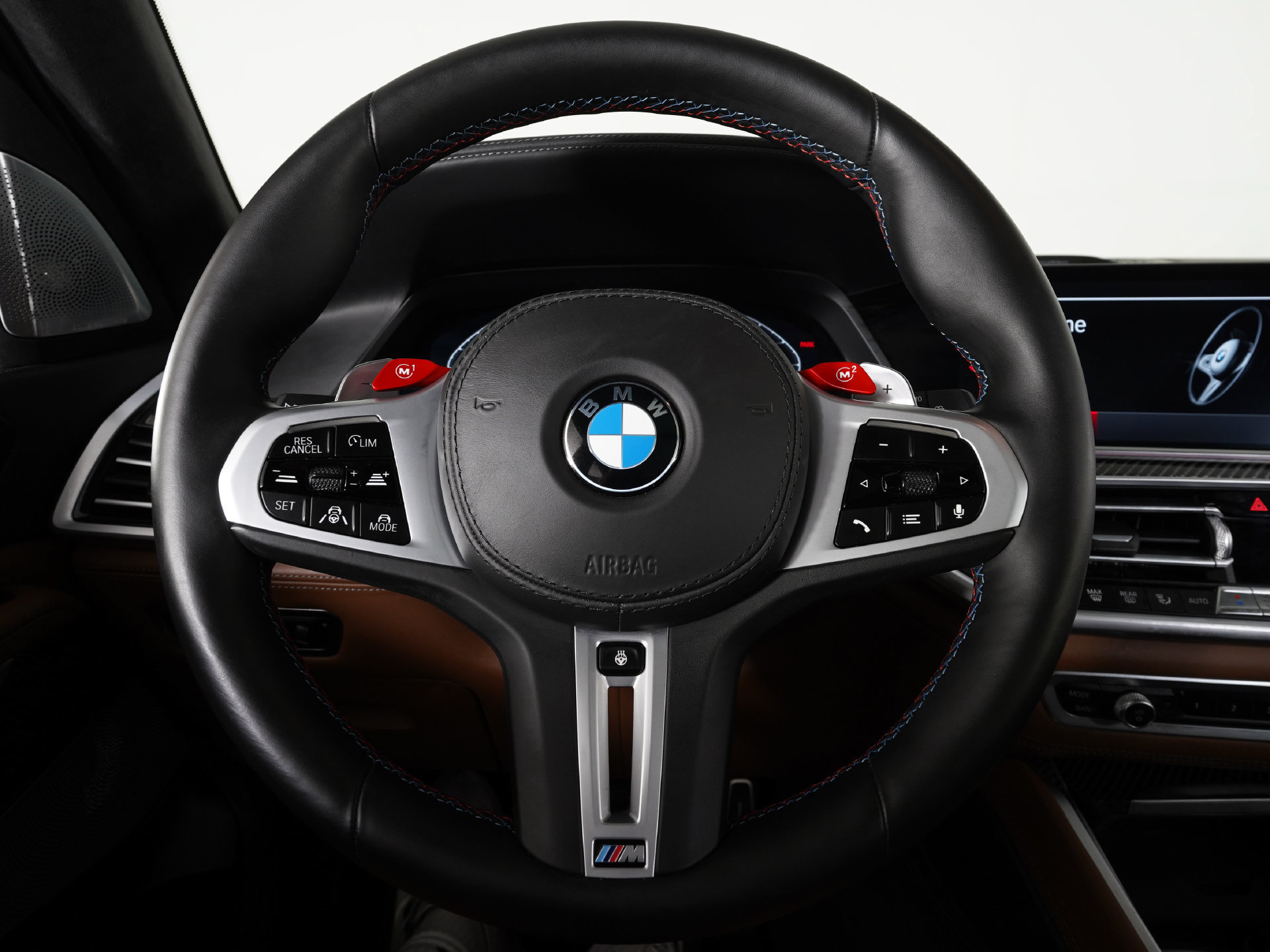 Used 2021 BMW X5 M w/ Competition Package AWD/4WD image 18